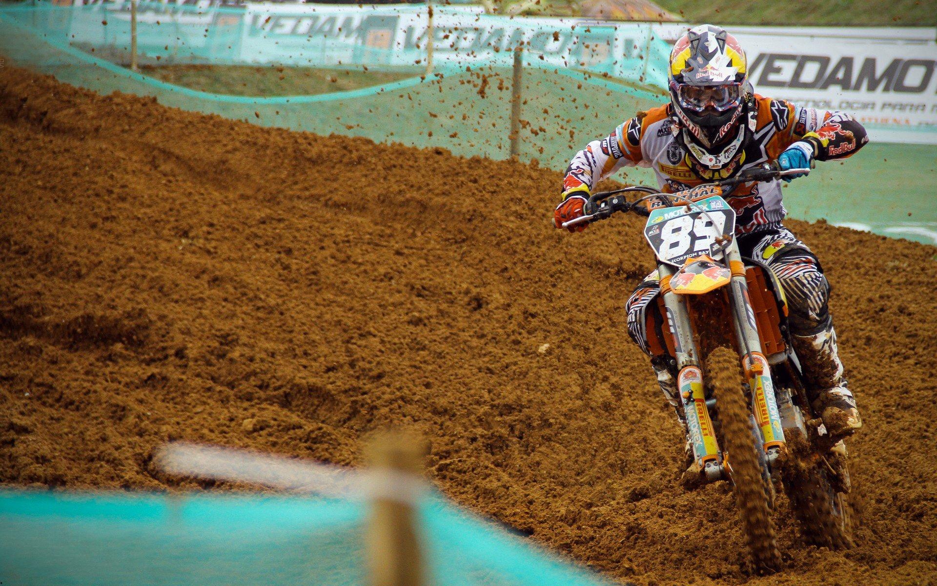 云南主场惊天逆转2-1河南 恩里克点射定乾坤何超诡异乌龙