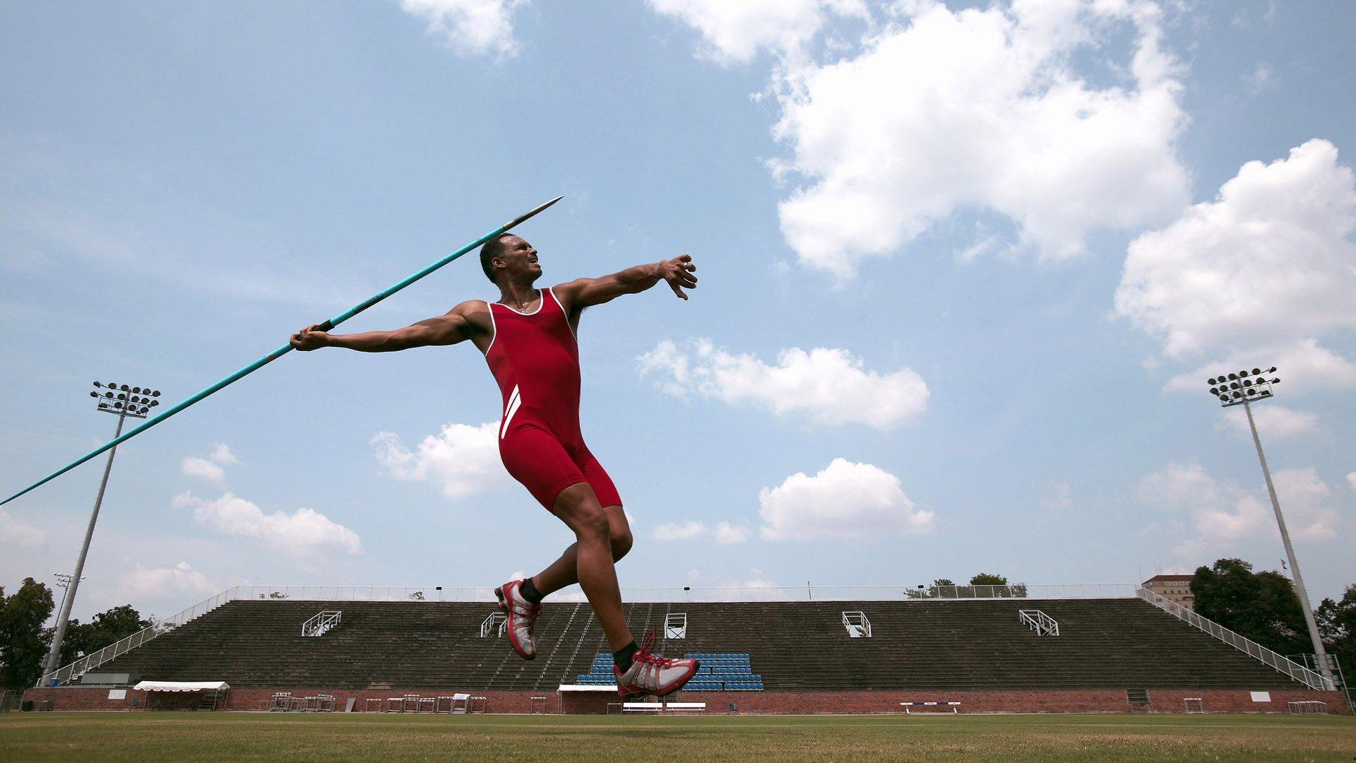 绿茵诗人，他不像斗士，更像是球场上的艺术家